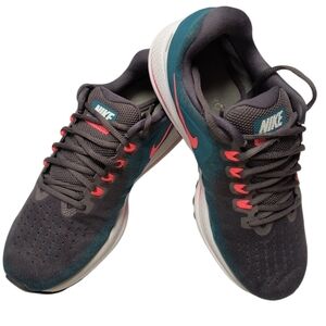 Women's Nike Air Zoom 13 Running Shoes Size 9.5